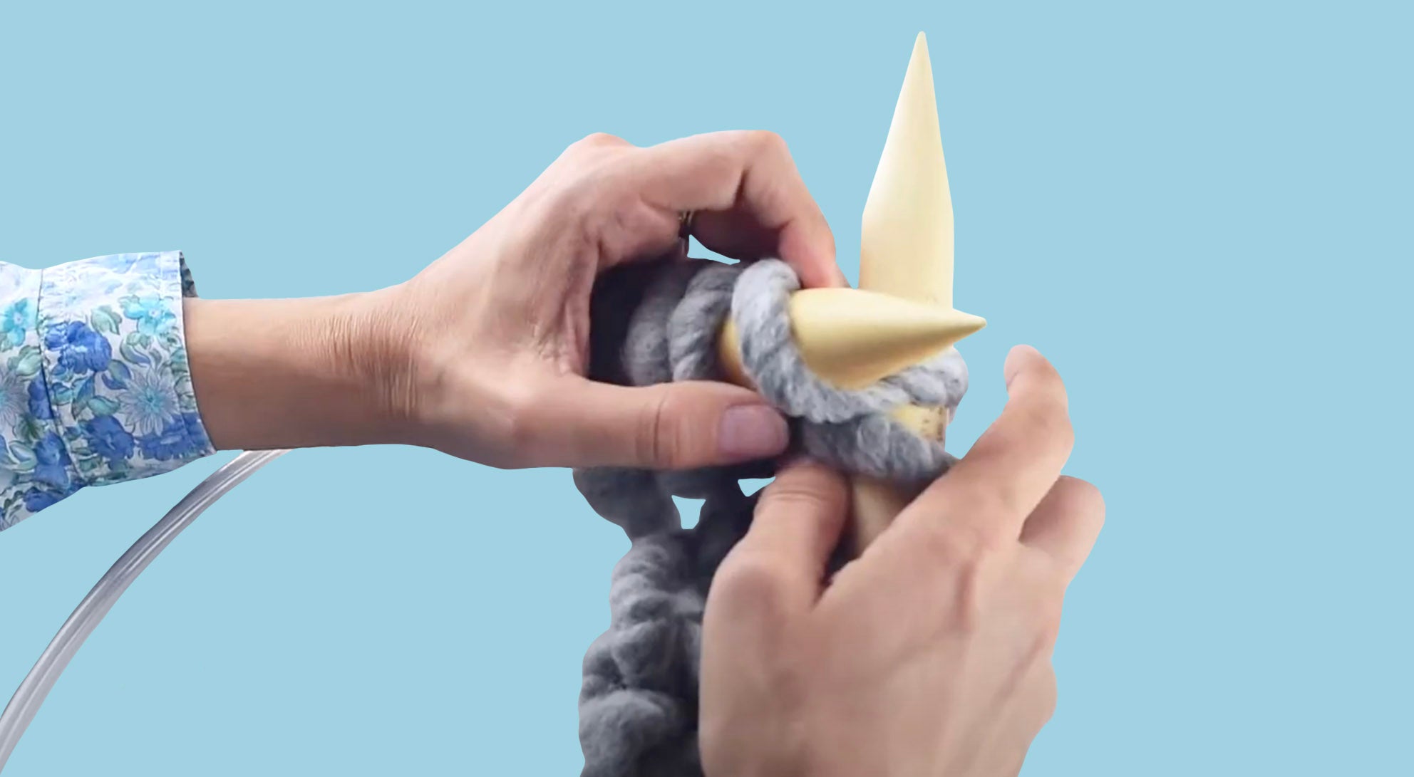 knitstitch_bigloop.jpg