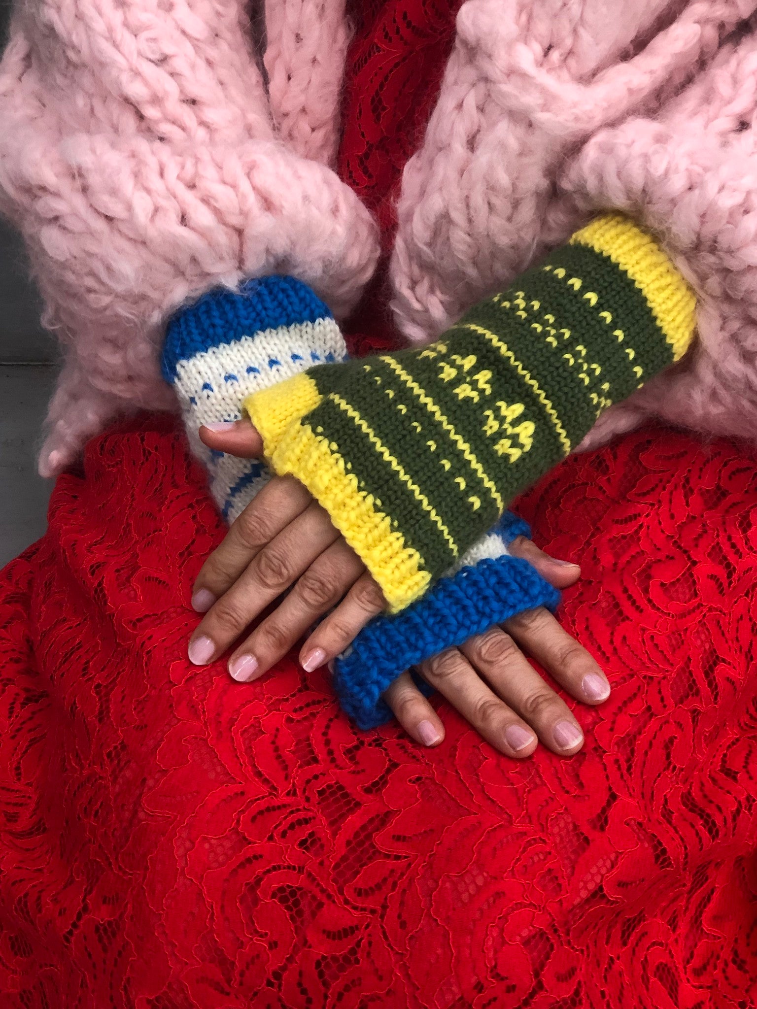 DIY Kit - Nordic Night Fingerless Gloves - Dream (Merino Worsted)